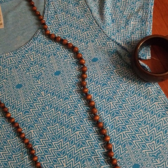 LuLaRoe Tops - psychedelic blue classic T new with tags